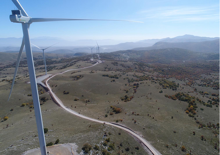 Foto Iberdrola acelera la descarbonización y construye en seis meses un nuevo parque eólico de 50 MW en Grecia.